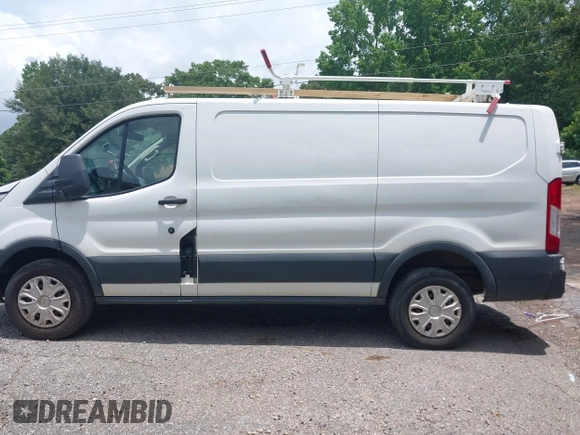 2018 Ford Transit с VIN 1FTYR1ZM8JKA50770, выставлен на аукционе IAAI как лот 42422460 с пробегом 148 735 миль миль и . История ставок и продаж доступна на DreamBid. Изображение 15.