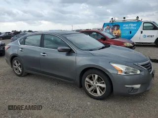 2015 Nissan Altima S with VIN 1N4AL3AP2FC183374, listed as a Copart auction lot 55767535 with 310,512 mi miles and Clean Title. Bid and sale history available at DreamBid. Image 4.