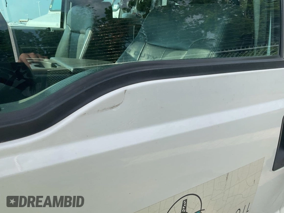 2015 Ford F-350 with VIN 1FT7X3B66FEB62398, listed as a IAAI auction lot 42674461 with 201,802 mi miles and . Bid and sale history available at DreamBid. Image 13.