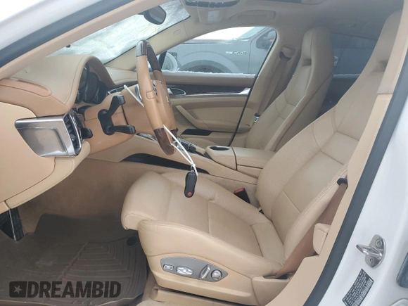 2012 Porsche Panamera S z VIN WP0AB2A73CL062114, wystawiony jako Copart lot #84813274 z przebiegiem 101 807 mil mil oraz Czysty tytuł • Clean title. Historia ofert i sprzedaży dostępna na DreamBid. Obrazek 7.