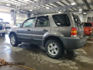 2005 Ford Escape XLT with VIN 1FMYU93135KD88798, listed as a Copart auction lot 69311714 with 81,126 mi miles and Salvage Title. Bid and sale history available at carsss.com. Image 2.