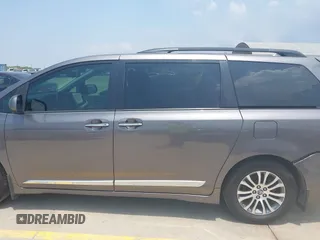 2019 Toyota Sienna XLE Auto Access Seat z VIN 5TDYZ3DC4KS970576, wystawiony jako IAAI lot #42166276 z przebiegiem 112 769 mil mil oraz . Historia ofert i sprzedaży dostępna na DreamBid. Obrazek 14.