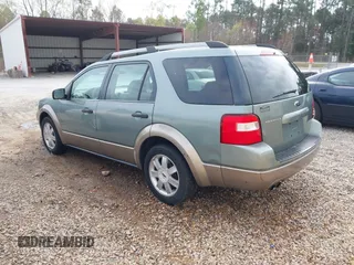 2005 Ford Freestyle SE with VIN 1FMZK01195GA74424, listed as a IAAI auction lot 41671994 with 238,292 mi miles. Bid and sale history available at carsss.com. Image 3.