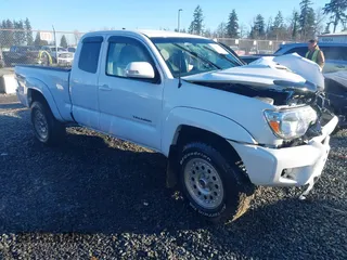 2014 Toyota Tacoma with VIN 5TFUU4EN1EX088377, listed as a IAAI auction lot 41443682 with 67,185 mi miles and . Bid and sale history available at DreamBid. Image 1.