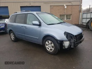 2009 Kia Sedona with VIN KNDMB133796281716, listed as a Copart auction lot 58398774 with 250,680 mi miles and Salvage Title. Bid and sale history available at carsss.com. Image 4.
