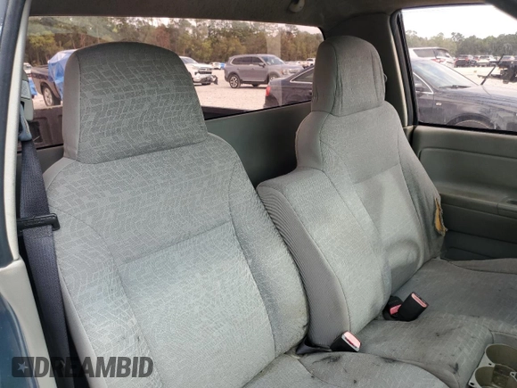2006 GMC Canyon Work Truck with VIN 1GTCS148168267025, listed as a Copart auction lot 82323974 with 249,033 mi miles and Salvage Title. Bid and sale history available at carsss.com. Image 10.