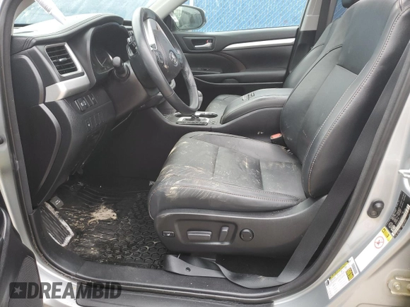 2018 Toyota Highlander SE with VIN 5TDJZRFH2JS528343, listed as a Copart auction lot 56942905 with 84,492 mi miles and Salvage title. Bid and sale history available at DreamBid. Image 7.