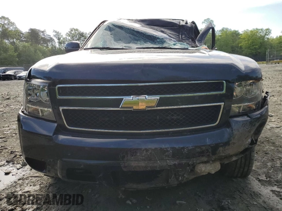 2011 Chevrolet Suburban LS with VIN 1GNWKLEG2BR389659, listed as a Copart auction lot 54923925 with 151,879 mi miles and Salvage title. Bid and sale history available at DreamBid. Image 5.