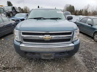 2007 Chevrolet Silverado 1500 LS with VIN 2GCEK13C771544361, listed as a Copart auction lot 45721515 with 100,636 mi miles and Salvage Title. Bid and sale history available at carsss.com. Image 5.