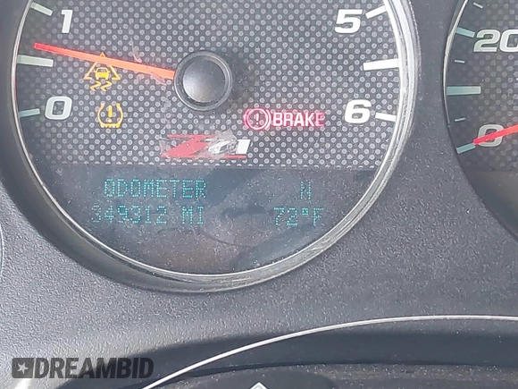 2010 Chevrolet Tahoe LT z VIN 1GNUKBE09AR176081, wystawiony jako IAAI lot #42085905 z przebiegiem 349 312 mil mil oraz . Historia ofert i sprzedaży dostępna na DreamBid. Obrazek 16.