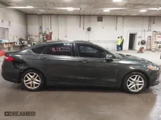 2016 Ford Fusion SE with VIN 1FA6P0H7XG5100150, listed as a IAAI auction lot 41698355 with 175,809 mi miles. Bid and sale history available at carsss.com. Image 13.