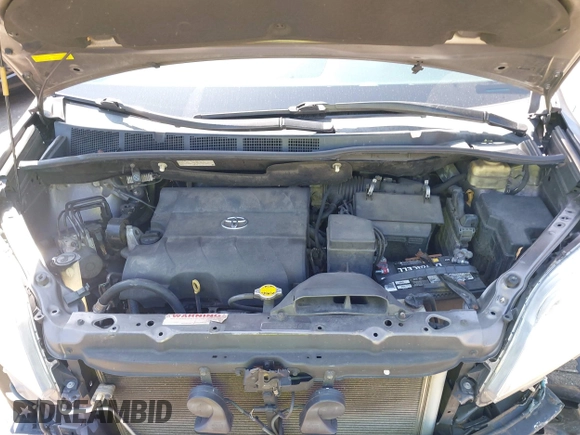 2015 Toyota Sienna XLE with VIN 5TDYK3DC6FS645065, listed as a IAAI auction lot 41937548 with 355,732 mi miles. Bid and sale history available at carsss.com. Image 10.