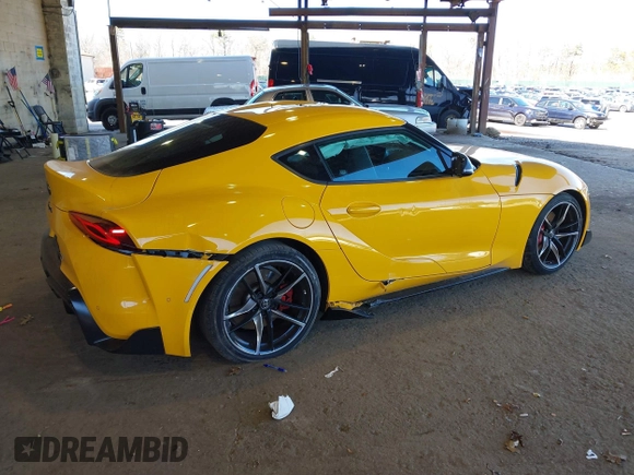 2021 Toyota Supra 3.0 with VIN WZ1DB0C03MW042951, listed as a IAAI auction lot 41900583 with 16,695 mi miles and . Bid and sale history available at DreamBid. Image 4.
