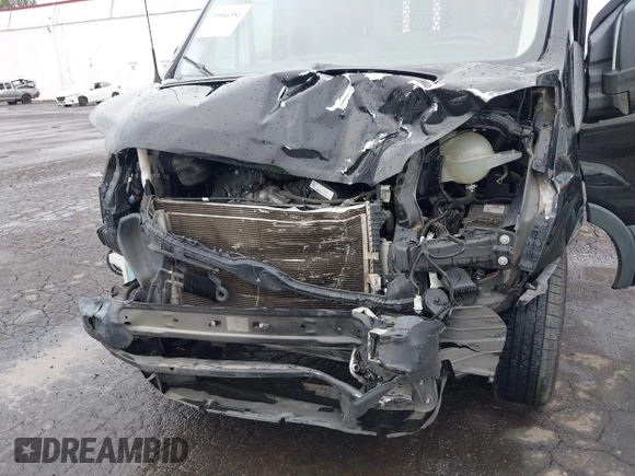 2017 Ford Transit z VIN 1FTYR2CM1HKB48712, wystawiony jako IAAI lot #39946351 z przebiegiem 82 749 mil mil oraz . Historia ofert i sprzedaży dostępna na DreamBid. Obrazek 6.