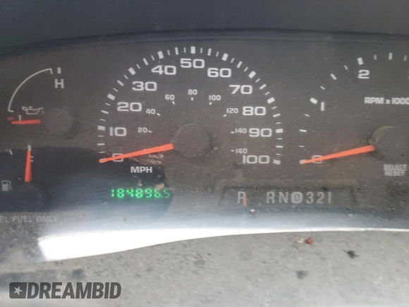 2004 Ford F-250 XL z VIN 1FTNX20P34EB05974, wystawiony jako Copart lot #86281324 z przebiegiem 184 896 mil mil oraz Czysty tytuł • Clean title. Historia ofert i sprzedaży dostępna na DreamBid. Obrazek 9.