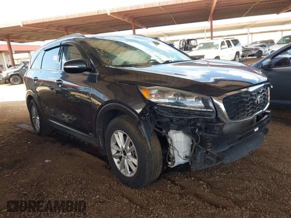 2019 Kia Sorento LX z VIN 5XYPGDA32KG439966, wystawiony jako IAAI lot #42046846 z przebiegiem 101 592 mil mil oraz . Historia ofert i sprzedaży dostępna na DreamBid. Obrazek 18.