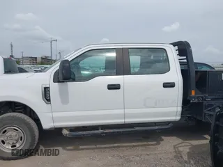 2019 Ford F-250 XL with VIN 1FD7W2B61KEG48748, listed as a IAAI auction lot 42560434 with 161,957 mi miles and . Bid and sale history available at DreamBid. Image 14.
