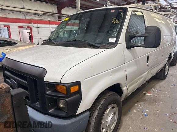 2012 Ford Econoline Cargo Recreational z VIN 1FTNE2EW6CDA56487, wystawiony jako IAAI lot #42851407 z przebiegiem 175 505 mil mil oraz . Historia ofert i sprzedaży dostępna na DreamBid. Obrazek 14.