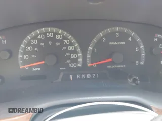 1999 Ford Expedition XLT z VIN 1FMPU18L0XLA32023, wystawiony jako IAAI lot #41976697 z przebiegiem Nie podano mil oraz . Historia ofert i sprzedaży dostępna na DreamBid. Obrazek 7.