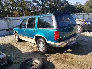 1994 Ford Explorer Eddie Bauer z VIN 1FMDU32X9RUE56887, wystawiony jako Copart lot #74450034 z przebiegiem 230 080 mil mil oraz Szkody całkowita. Historia ofert i sprzedaży dostępna na DreamBid. Obrazek 2.