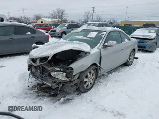 2001 Acura CL with VIN 19UYA42411A005079, listed as a IAAI auction lot 41229169 with 162,410 mi miles. Bid and sale history available at carsss.com. Image 2.