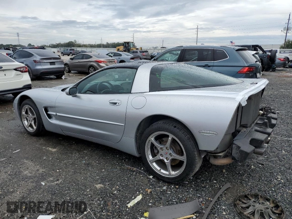 2001 Chevrolet Corvette with VIN 1G1YY22G515129589, listed as a Copart auction lot 46407385 with 31,993 mi miles and Salvage Title. Bid and sale history available at carsss.com. Image 2.