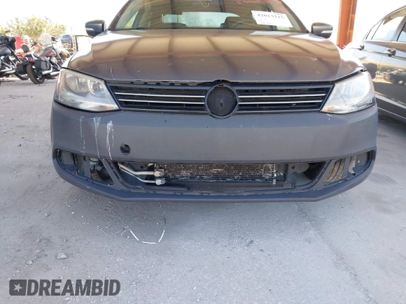 2012 Volkswagen Jetta Sedan SE w/Convenience with VIN 3VWDX7AJ6CM407834, listed as a IAAI auction lot 42013215 with 168,035 mi miles. Bid and sale history available at carsss.com. Image 13.