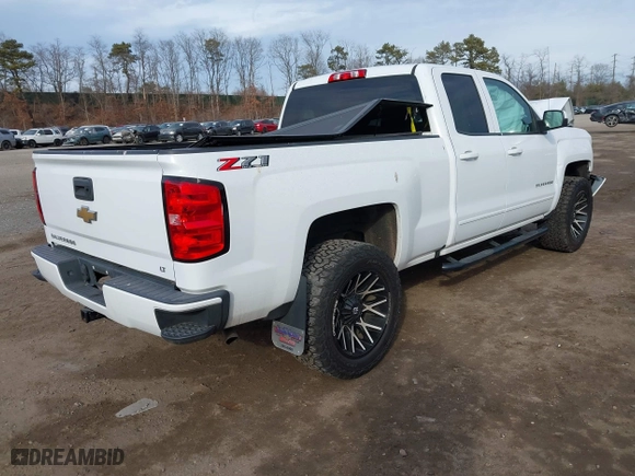 2018 Chevrolet Silverado 1500 LT with VIN 1GCVKREC7JZ264840, listed as a IAAI auction lot 41739510 with 70,377 mi miles. Bid and sale history available at carsss.com. Image 4.