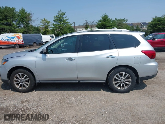 2018 Nissan Pathfinder SL with VIN 5N1DR2MM4JC670095, listed as a IAAI auction lot 42478486 with 291,630 mi miles and . Bid and sale history available at DreamBid. Image 14.