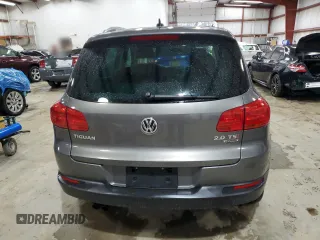 2013 Volkswagen Tiguan SE z VIN WVGBV3AX4DW055332, wystawiony jako Copart lot #42297805 z przebiegiem 109 606 mil mil oraz Szkoda całkowita • Salvage title. Historia ofert i sprzedaży dostępna na DreamBid. Obrazek 6.