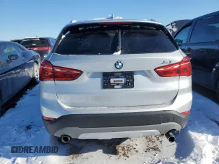 2016 BMW X1 xDrive28i z VIN WBXHT3C37G5F66869, wystawiony jako Copart lot #44990885 z przebiegiem Nie podano mil oraz Szkoda całkowita • Salvage title. Historia ofert i sprzedaży dostępna na DreamBid. Obrazek 6.