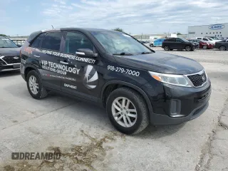 2014 Kia Sorento LX z VIN 5XYKT3A61EG537739, wystawiony jako Copart lot #58346245 z przebiegiem 208 580 mil mil oraz Czysty tytuł • Clean title. Historia ofert i sprzedaży dostępna na DreamBid. Obrazek 4.