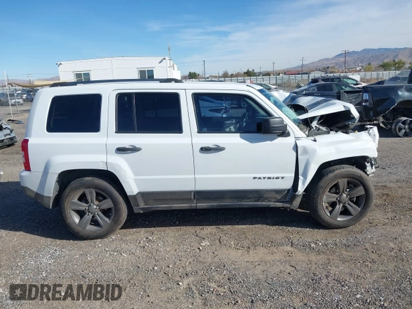 2017 Jeep Patriot 75th Anniversary with VIN 1C4NJRBBXHD170327, listed as a IAAI auction lot 41399495 with Not Provided miles and . Bid and sale history available at carsss.com. Image 13.