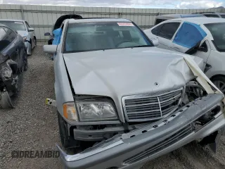 2000 Mercedes-Benz C 230/260/280/320 z VIN WDBHA29G8YA830399, wystawiony jako Copart lot #86919894 z przebiegiem 89 183 mil mil oraz Nie do naprawy • Non repairable. Historia ofert i sprzedaży dostępna na DreamBid. Obrazek 5.