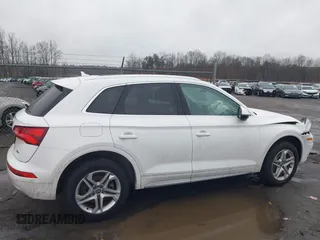 2019 Audi Q5 Premium with VIN WA1ANAFY0K2093743, listed as a IAAI auction lot 41443852 with 63,874 mi miles. Bid and sale history available at carsss.com. Image 13.