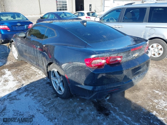 2021 Chevrolet Camaro 2LT with VIN 1G1FD1RX7M0137844, listed as a IAAI auction lot 41328402 with 41,164 mi miles. Bid and sale history available at carsss.com. Image 3.