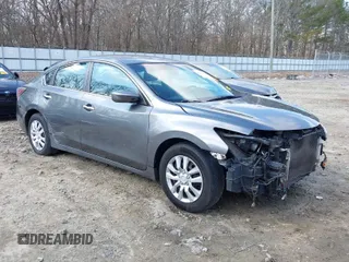 2015 Nissan Altima 2.5 SL with VIN 1N4AL3AP7FN313802, listed as a IAAI auction lot 41540046 with 210,000 mi miles. Bid and sale history available at carsss.com. Image 1.