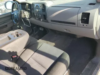 2010 Chevrolet Silverado 1500 LS with VIN 1GCSCREA0AZ258926, listed as a Copart auction lot 74580154 with 206,925 mi miles and Non Repairable. Bid and sale history available at DreamBid. Image 8.