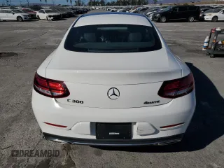 2020 Mercedes-Benz C 300 z VIN W1KWJ8EB0LF984869, wystawiony jako Copart lot #88891445 z przebiegiem 36 209 mil mil oraz Szkoda całkowita • Salvage title. Historia ofert i sprzedaży dostępna na DreamBid. Obrazek 6.