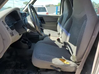 1998 Ford Ranger XL with VIN 1FTYR10C9WPB49614, listed as a Copart auction lot 61246185 with 263,869 mi miles and Salvage title. Bid and sale history available at DreamBid. Image 7.