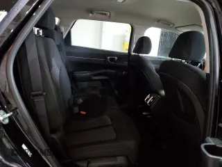 2021 Kia Sorento LX z VIN 5XYRG4LC1MG061390, wystawiony jako Copart lot #47302825 z przebiegiem 64 148 mil mil oraz Szkoda całkowita • Salvage title. Historia ofert i sprzedaży dostępna na DreamBid. Obrazek 11.