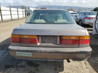 1990 Honda Accord LX with VIN JHMCB7659LC064137, listed as a Copart auction lot 45761615 with 382,195 mi miles and Non Repairable. Bid and sale history available at carsss.com. Image 6.