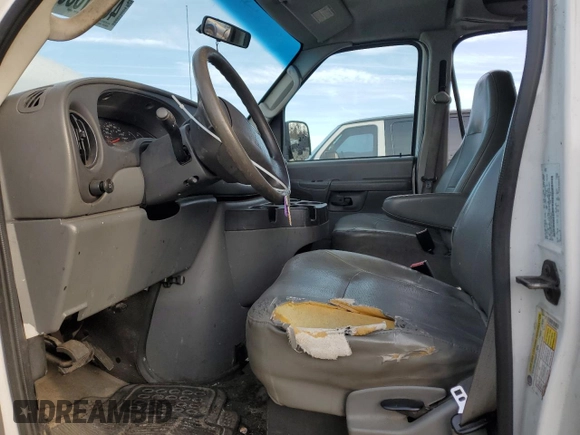 2008 Ford Econoline Cargo Commercial with VIN 1FTNE14W18DA66881, listed as a Copart auction lot 48191665 with 229,760 mi miles and Salvage title. Bid and sale history available at DreamBid. Image 7.