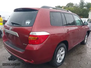 2010 Toyota Highlander SE with VIN 5TDJK3EH6AS034652, listed as a IAAI auction lot 40511681 with 114,219 mi miles. Bid and sale history available at carsss.com. Image 4.