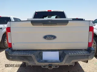 2017 Ford F-250 XLT with VIN 1FT7X2B61HEF18219, listed as a IAAI auction lot 42256823 with 174,381 mi miles and . Bid and sale history available at DreamBid. Image 16.