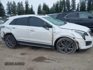 2019 Cadillac XT5 Luxury AWD z VIN 1GYKNDRS2KZ301027, wystawiony jako IAAI lot #41750374 z przebiegiem 44 328 mil mil oraz . Historia ofert i sprzedaży dostępna na DreamBid. Obrazek 21.