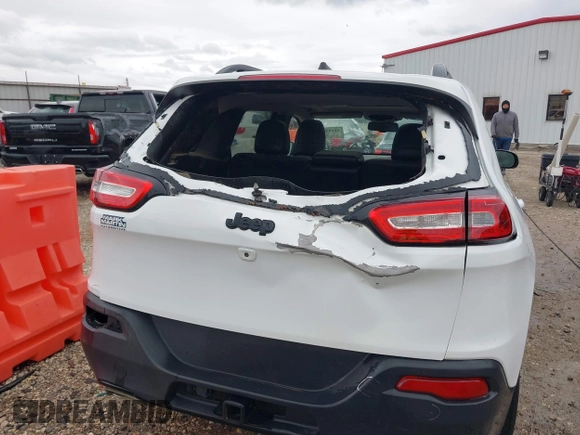 2017 Jeep Cherokee Limited z VIN 1C4PJLDS1HW603511, wystawiony jako IAAI lot #41935114 z przebiegiem 93 509 mil mil oraz . Historia ofert i sprzedaży dostępna na DreamBid. Obrazek 6.