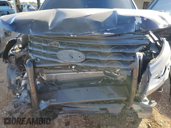 2016 Ford Utility Police Interceptor with VIN 1FM5K8AR2GGB54105, listed as a Copart auction lot 80338974 with 0 mi miles and Salvage Title. Bid and sale history available at carsss.com. Image 12.