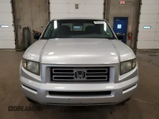 2008 Honda Ridgeline RT with VIN 2HJYK162X8H510676, listed as a Copart auction lot 60835755 with 257,654 mi miles and Clean title. Bid and sale history available at DreamBid. Image 5.