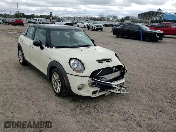 2015 MINI Hardtop 4 Door S z VIN WMWXU3C57FT892067, wystawiony jako Copart lot #46987555 z przebiegiem 66 235 mil mil oraz Szkoda całkowita • Salvage title. Historia ofert i sprzedaży dostępna na DreamBid. Obrazek 11.